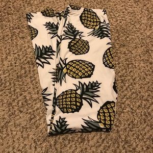 NWT Pineapple Leggings (M/L)